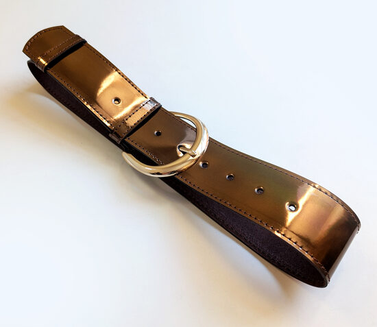 Metāliska bronzas ādas josta ar spoguļa efektu